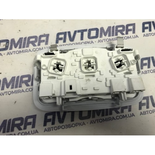 Плафон подсветки салона Peugeot 308 2013-2021 96781443PR03